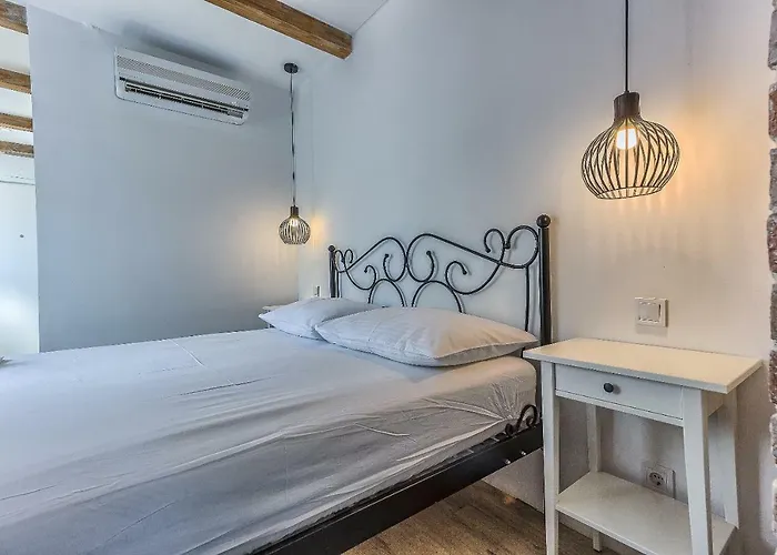 Apartment With Balcony Split